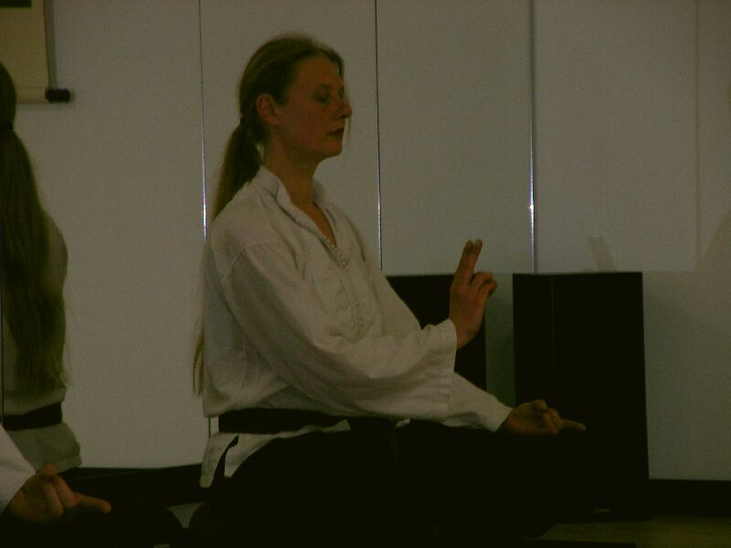 Meditation und Konzentration, essenzielle �bung im Kung-Fu, mehr Bilder hier ...